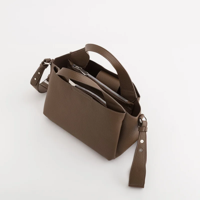 كاربيزا حقائب يد نسائية